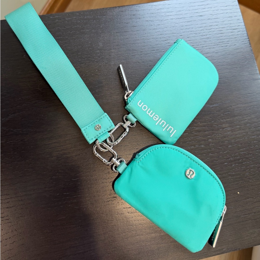 Lululemon Teal Wristlet and Coin Pouch Set